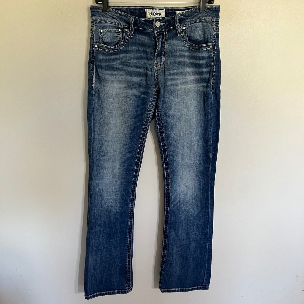Daytrip Virgo Bootcut Jeans Womens 28L Medium Wash Rhinestone Contrast Stitch